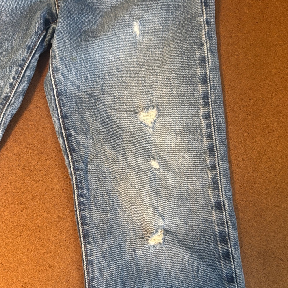 Levi's Wedgie Straight Fit 24” Waist  Denim Jeans in Light Blue distressed front - Picture 3 of 13